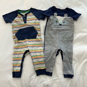 2-pack Cat & Jack short sleeve baby onesies 12M